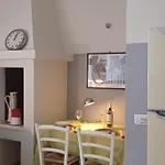 Nyaraló Casa Pumi Nel Centro Storico Di Nardo' Con Terrazza Panoramica *
