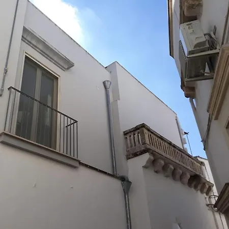 Casa Pumi Nel Centro Storico Di Nardo' Con Terrazza Panoramica